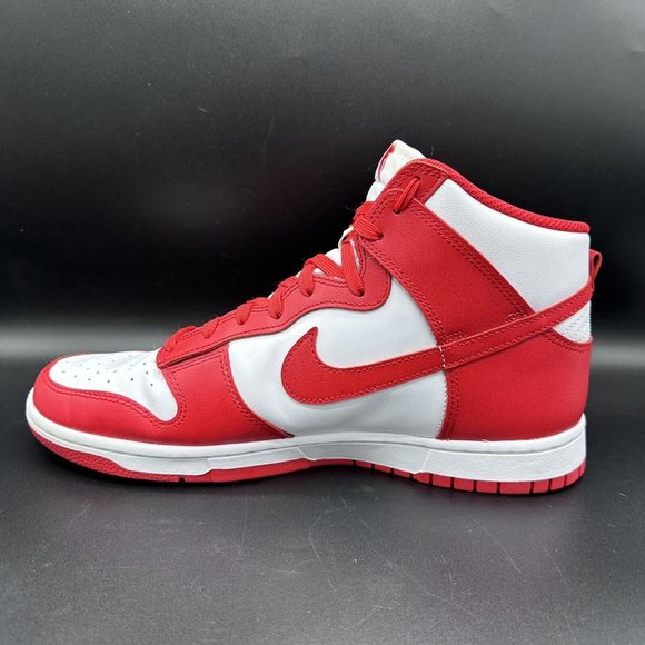 Athletic_Shoes